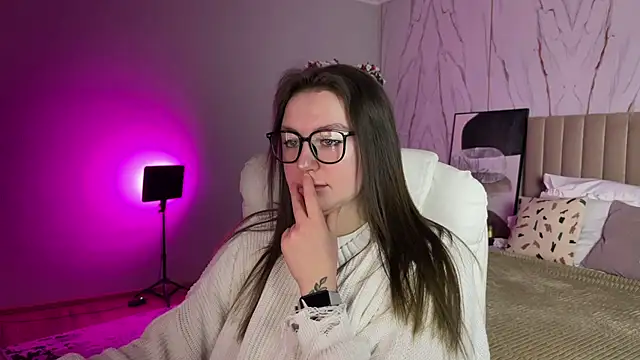 MoonlightLovee Webcam-Show