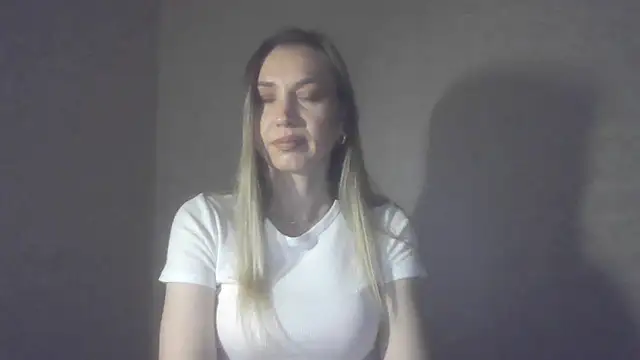 AureliaStar450's Live XXX Chat