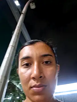 Chat +18 de Robin_H00t_2 ao vivo