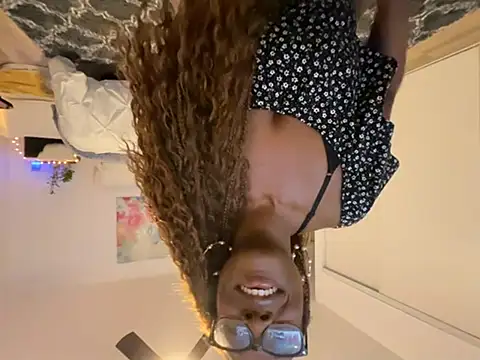 Chat +18 de Anadia_Starr ao vivo