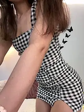 ChloeeCoxx: онлайн-секс-чат