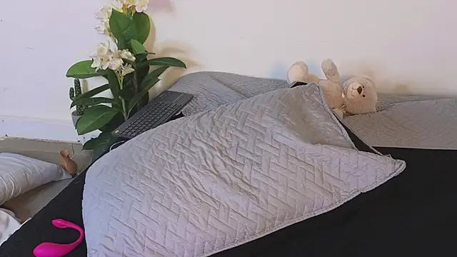 _Linoshka_1 即時 XXX 聊天