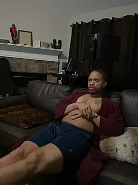 Fathero1time Adlı Modelin Canlı XXX Sohbeti