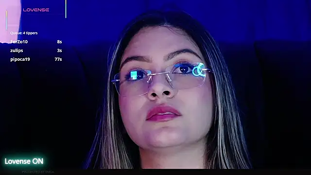 AspenRuss' Live XXX Chat