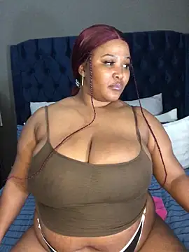 SultryBusty's Live XXX Chat