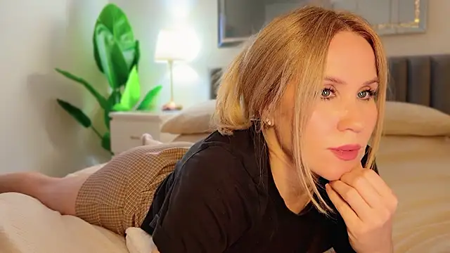 Myassistant: απευθείας συνομιλία ΧΧΧ