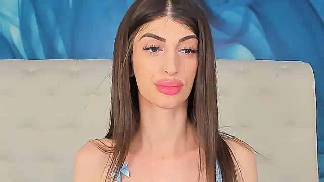 SkinnyDolly Live XXX Chat