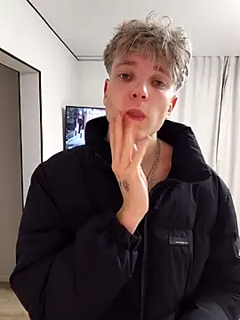 And25bn Live XXX-Chat