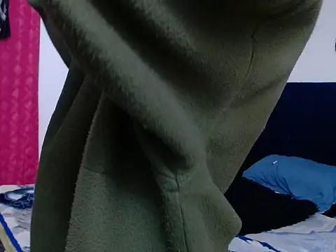 KratosAfroditacs' Live XXX Chat