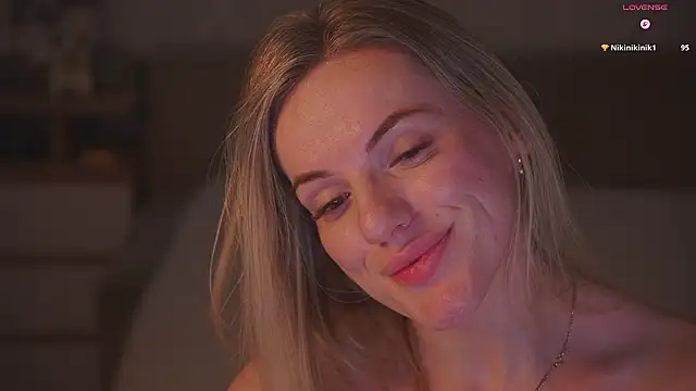 Vanille_Mystery 现场XXX聊天