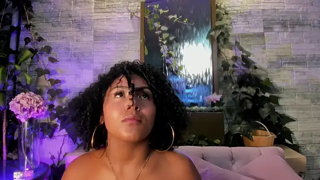 دردشة Emmadancer الجنسية المباشرة