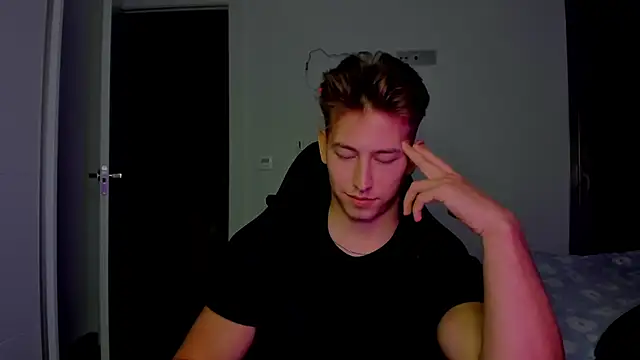 find0m_master's Live XXX Chat