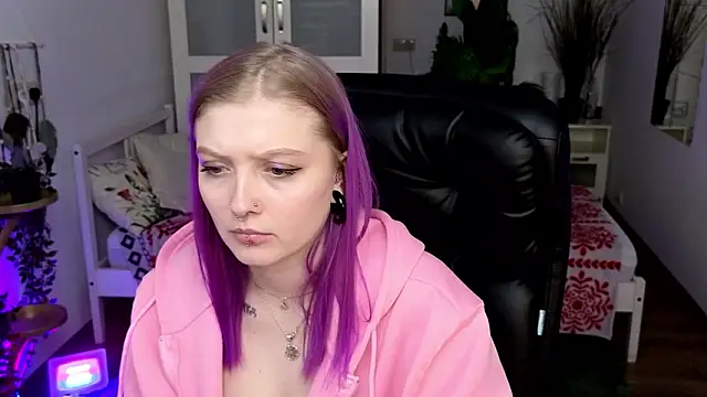 Kiki_shay's Live XXX Chat