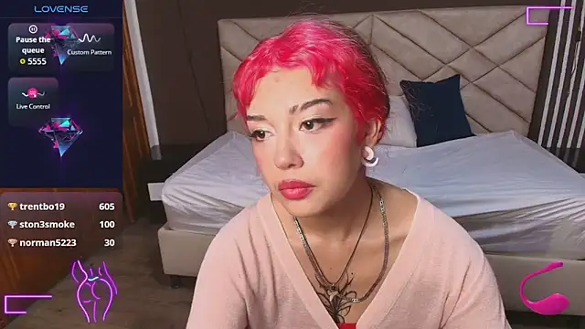 Laracooper_: онлайн-секс-чат