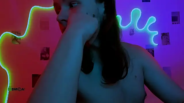 Онлайн чат XXX leo_void