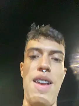 Juan_Gomezz26's Live XXX Chat