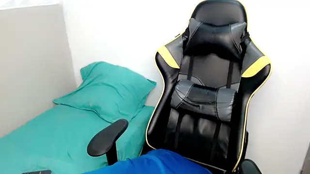 Big_boyss_'s Live XXX Chat