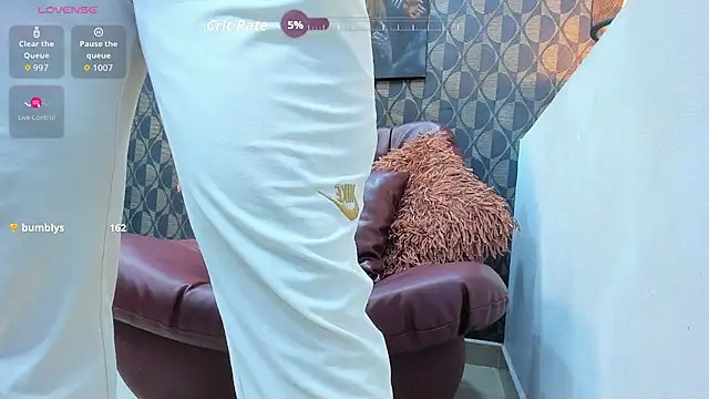 Leonsmoron's Live XXX Chat