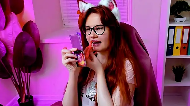 CarolGigglyのライブXXXチャット