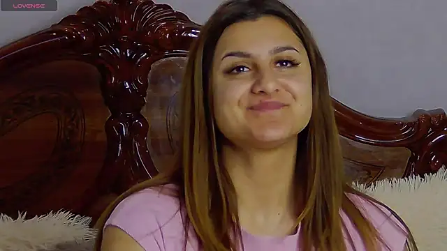 NicolePlay 现场XXX聊天