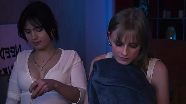 XXX chat uživo modela KiraMontoya