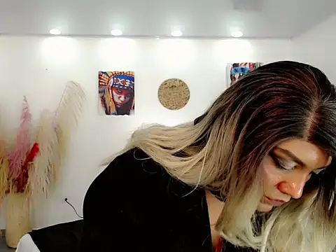 Chat XXX en directo de charlotte1_sweet