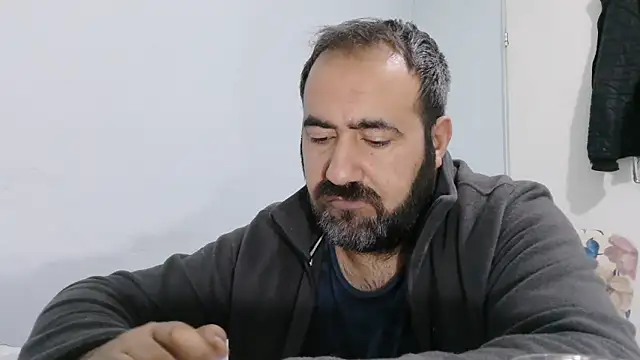 big_snakee's Live XXX Chat