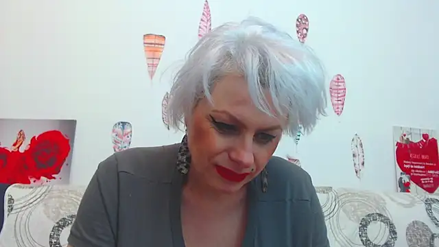 Chat +18 de GORGEOUS_GIRL_WOW_ ao vivo