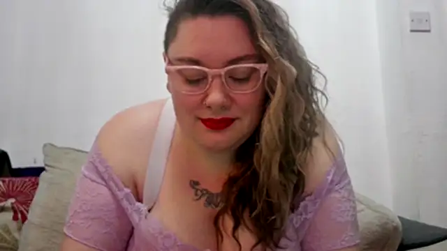 Czat XXX na żywo – Bustycurves