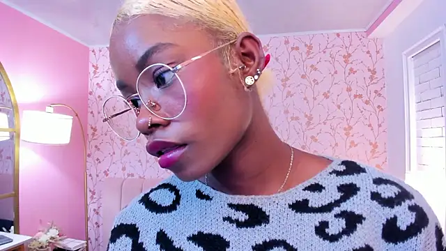 amber-hill élő XXX-chatje