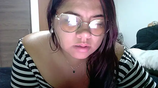 viccky_vick 现场XXX聊天