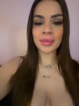 BellaaVixen Adlı Modelin Web Kamerası Şovu