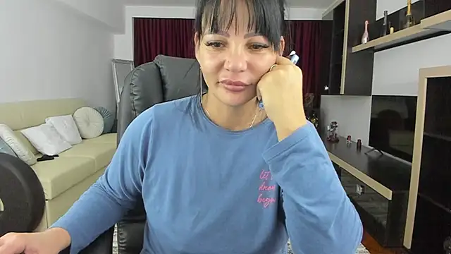 Živý XXX chat Ella_sweety00