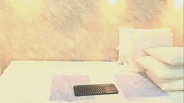 Emmy_lander1 Chat XXX live