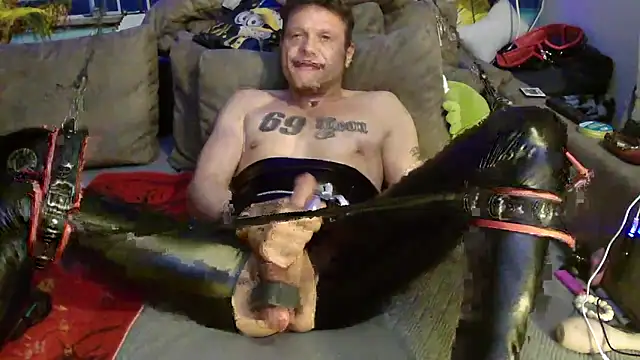 druckfug élő XXX-chatje