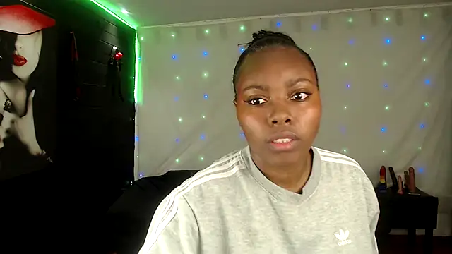 Chatroom XXX en direct de agatha_prime