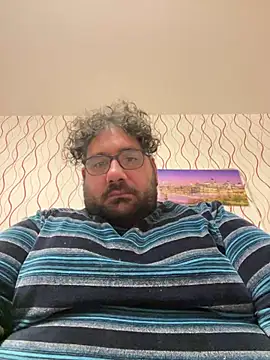 P0rco89 Adlı Modelin Web Kamerası Şovu