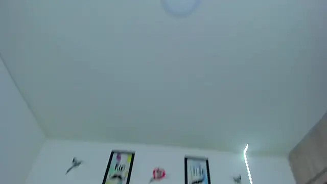 im_sarah34 Adlı Modelin Canlı XXX Sohbeti