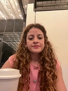 alana15 现场XXX聊天