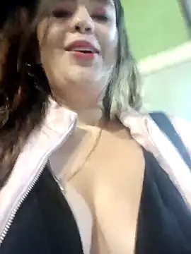 Živý XXX chat miss_berlyn