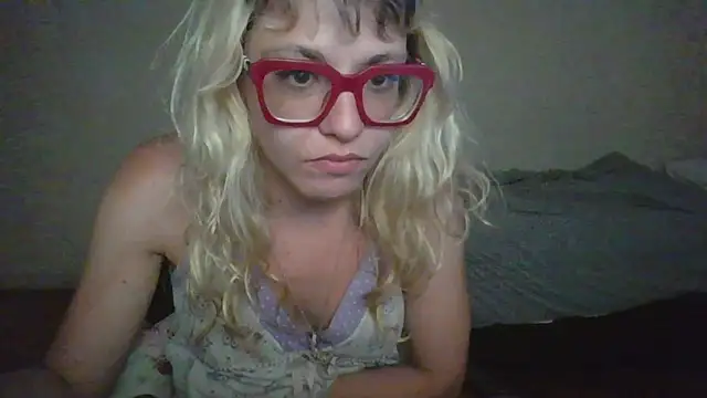 BlondieTami Live XXX-chat