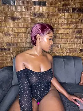 SP1CY_MOMMY 即時 XXX 聊天