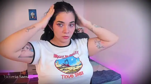 victoriaasaenz_ élő XXX-chatje