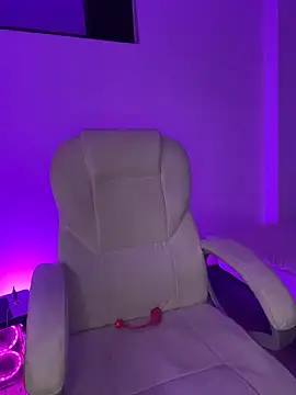 Chat +18 de nyna_1 ao vivo