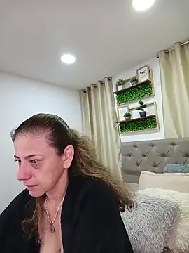 sasi_luna Adlı Modelin Canlı XXX Sohbeti