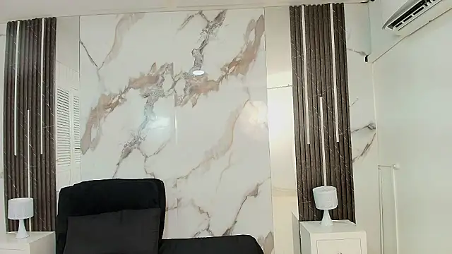 MayaBaker: онлайн-секс-чат