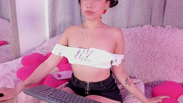 ameliiaa_smith Chat XXX in diretta