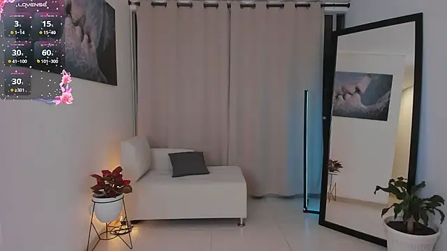 roxie_gates_n Live XXX chat