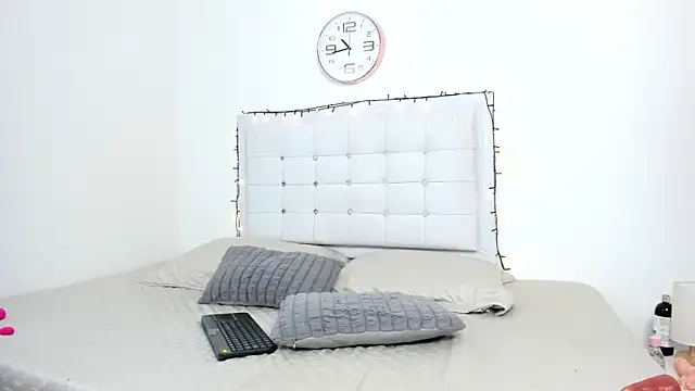 Sofia_Blosom Adlı Modelin Canlı XXX Sohbeti