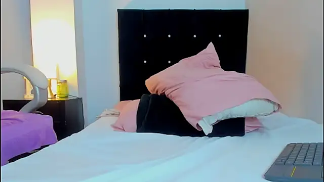 kathyajhonssのウェブカメラショー